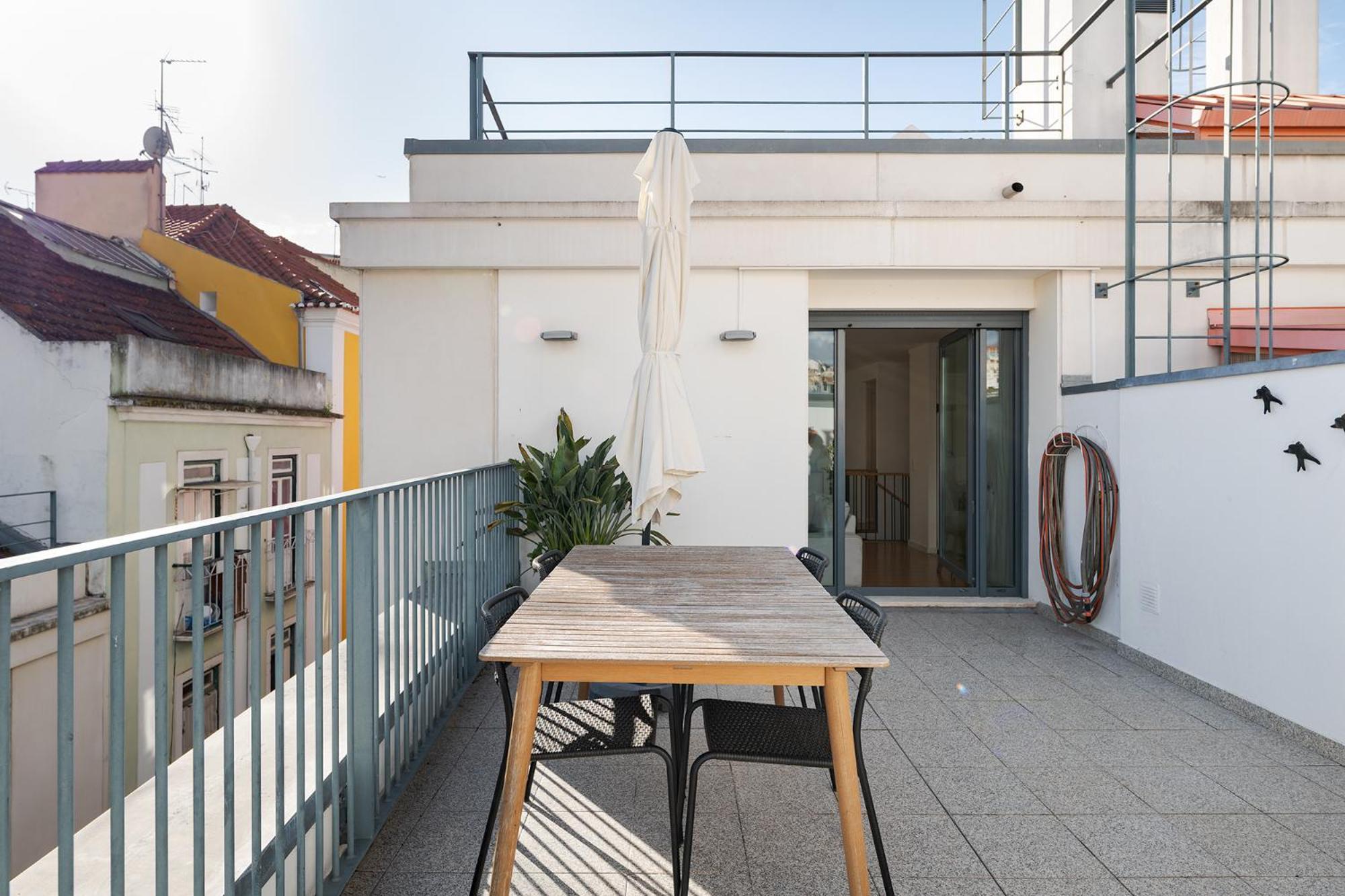 Penthouse For The Lovers - Parking & Views * Lisboa